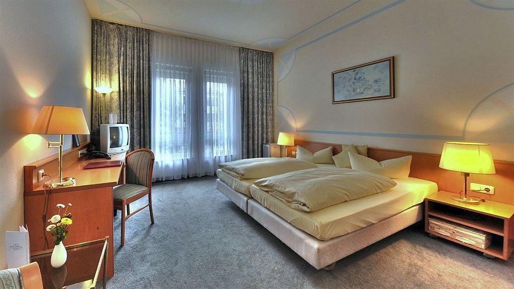 Hotel Central Dachau Garni Εξωτερικό φωτογραφία